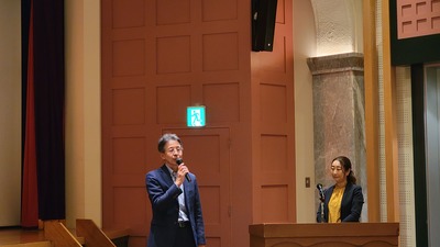 ②講師紹介風景.jpg