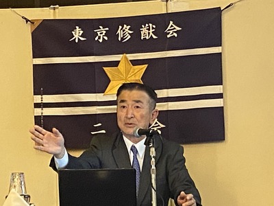 ⑥講演者右カット.JPG